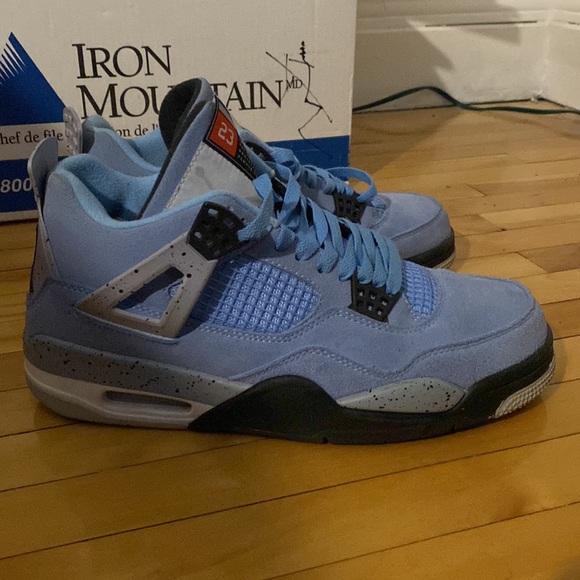 Jordan 4 university retro - Picture 2 of 5